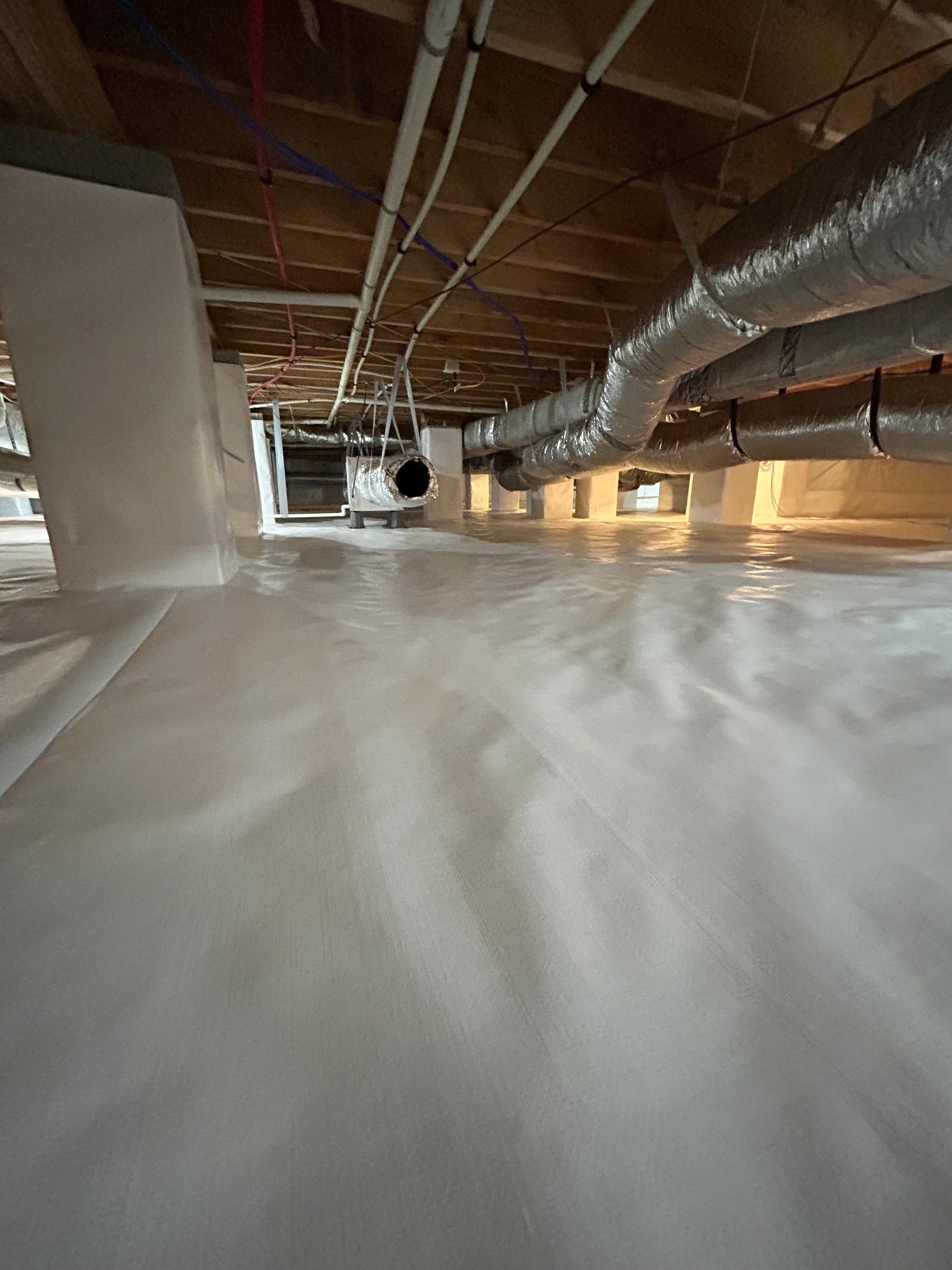 Crawl space HVAC ducts and framing